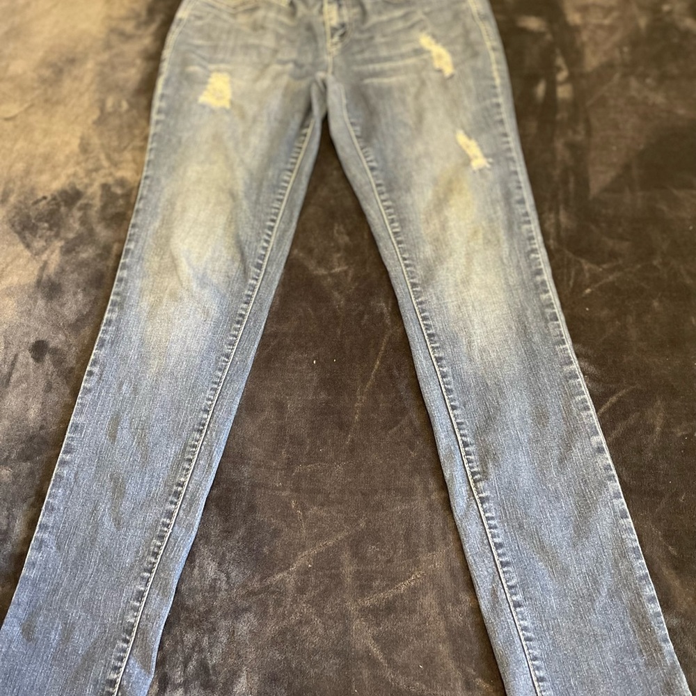 Women’s Size 6 Skinny Jeans